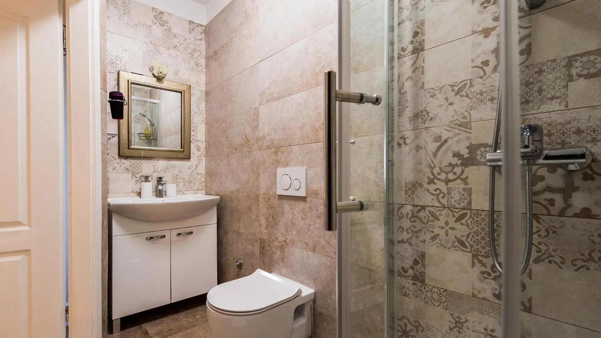 Serenity Beach Apartments Split
