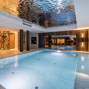 4* Hotell Fanat